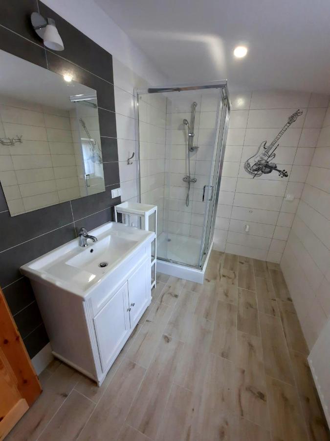 Apartament Albion シクラルスカ・ポレンバ エクステリア 写真