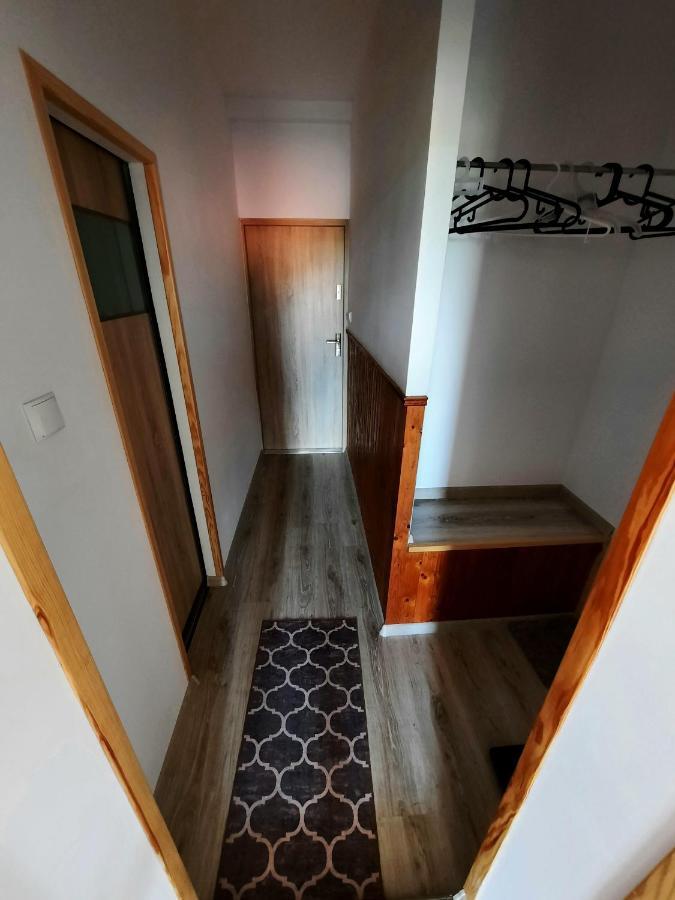 Apartament Albion シクラルスカ・ポレンバ エクステリア 写真