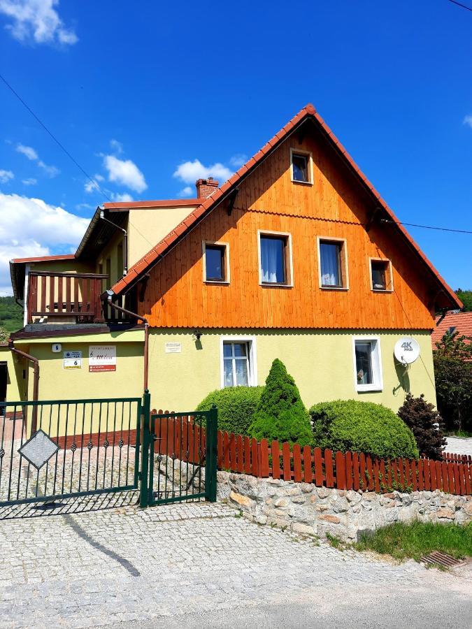 Apartament Albion シクラルスカ・ポレンバ エクステリア 写真