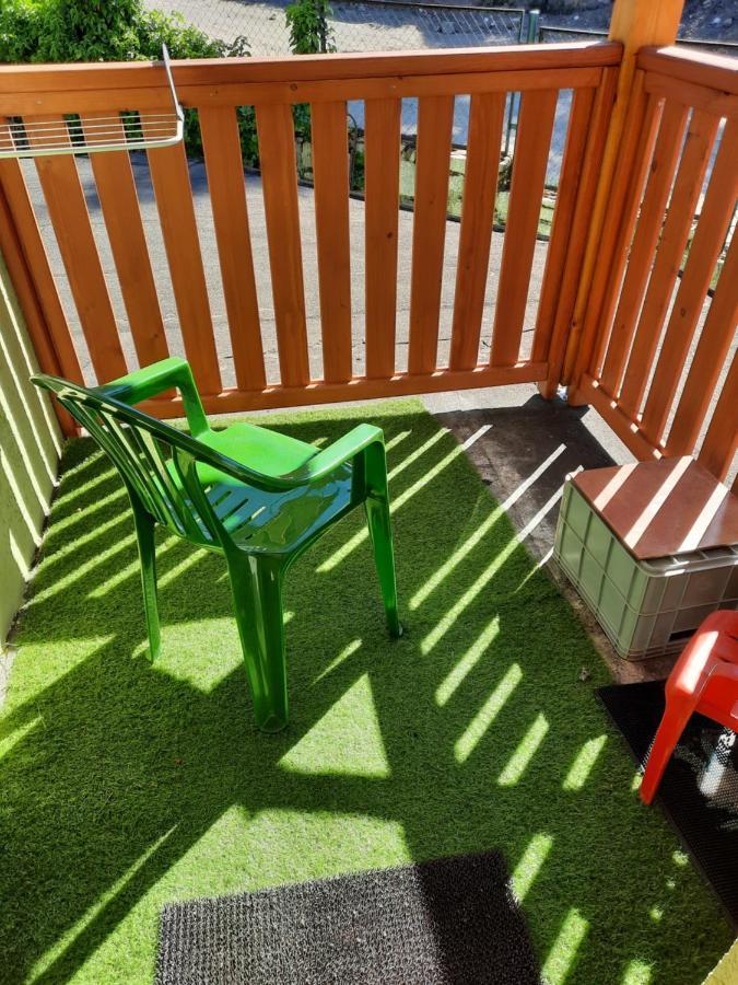 Apartament Albion シクラルスカ・ポレンバ エクステリア 写真