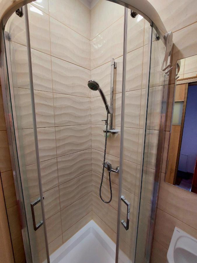 Apartament Albion シクラルスカ・ポレンバ エクステリア 写真